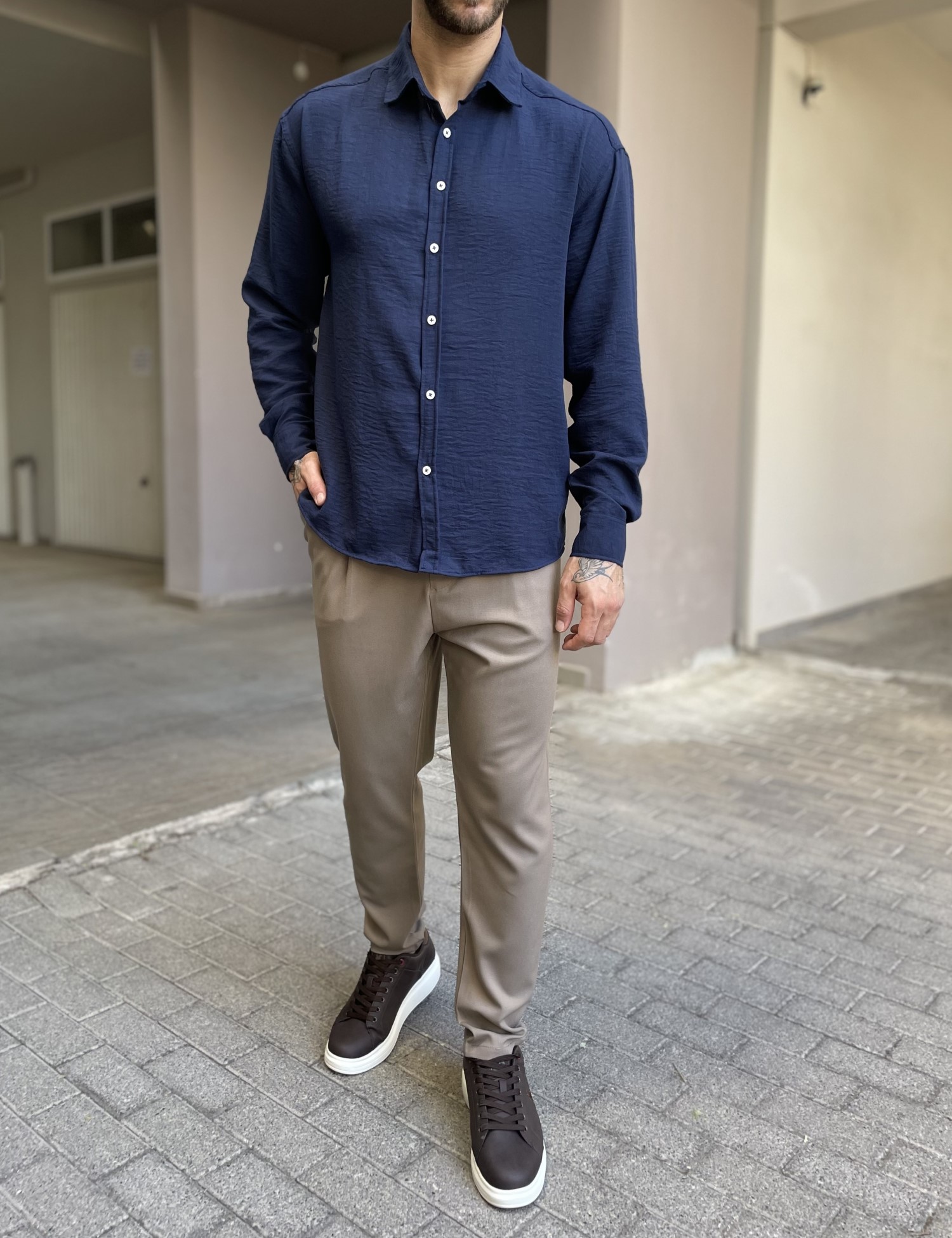 Ανδρικό μπλε γκοφρέ Overshirt με γιακά RMZ579N φωτογραφία